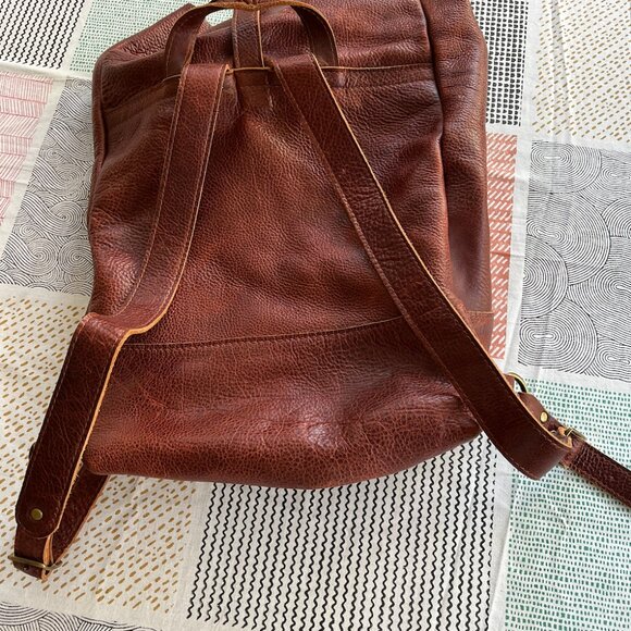 Large leather rolltop backpack - Picture 2 of 3